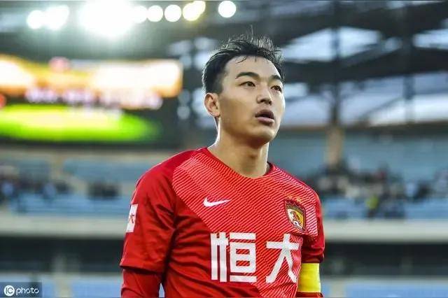 青岛黄海客场不敌恒大,缺少外援表现黯淡(青岛黄海足球队最新消息2020赛季引援内援外援) 青岛黄海客场不敌恒大,缺少外援表现黯淡(青岛黄海足球队最新消息2020赛季引援内援外援)