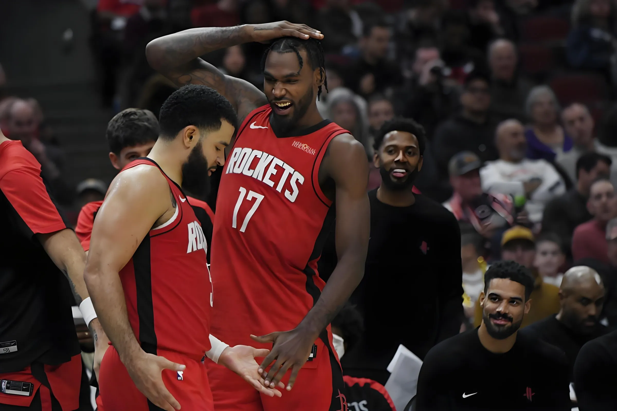 热火不敌篮网，约翰逊爆发力挽狂澜的简单介绍