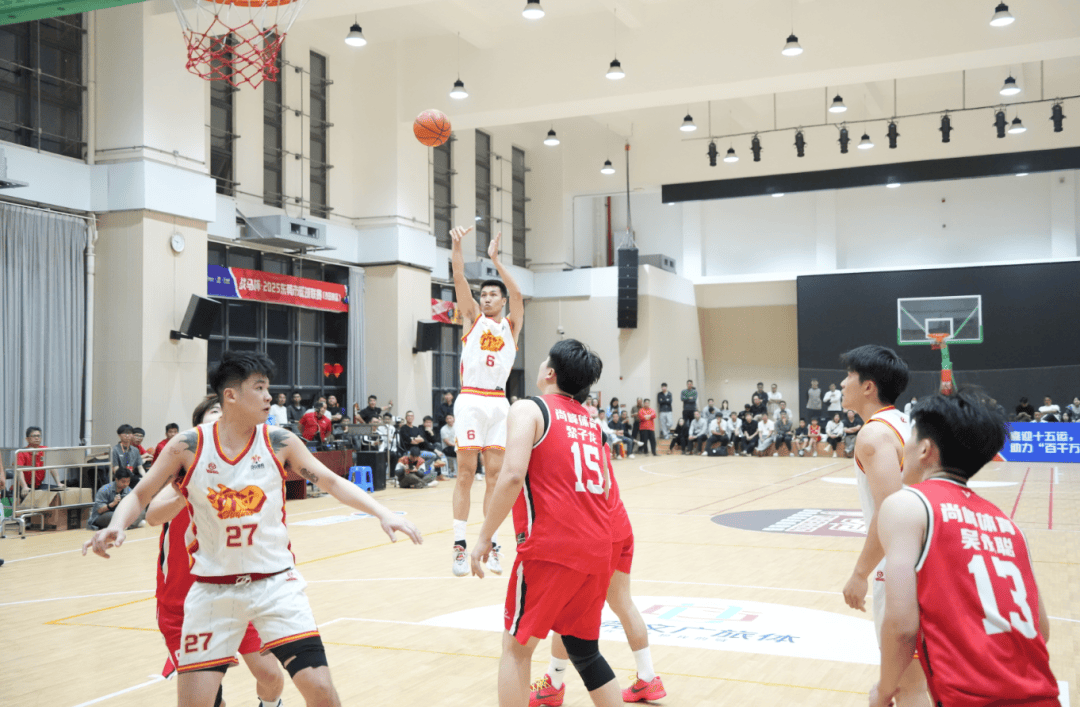 热门篮球联赛再度点燃热血战斗,场面激烈的简单介绍 热门篮球联赛再度点燃热血战斗,场面激烈的简单介绍