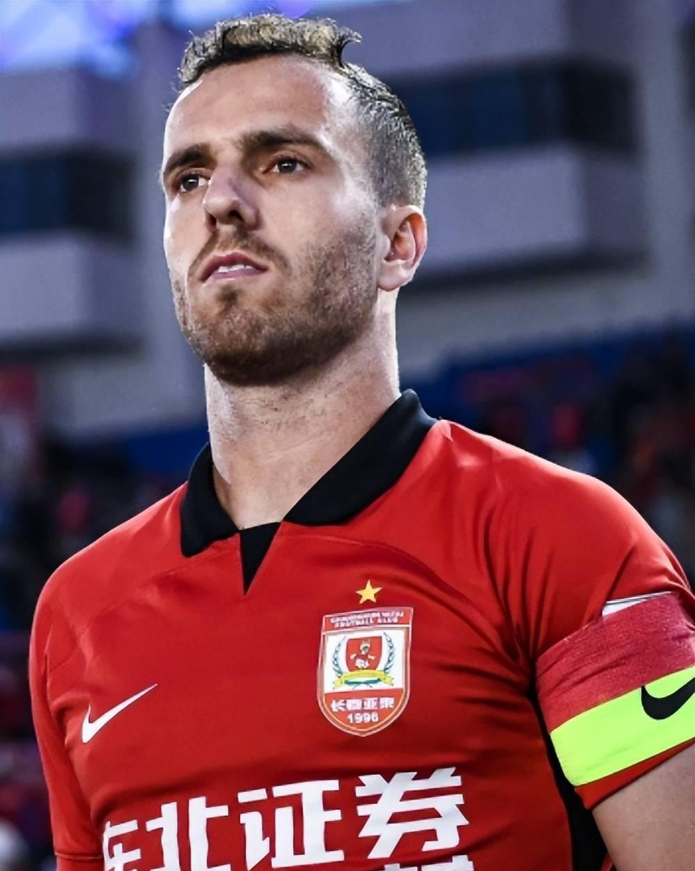 球员伤愈复出，为球队注入新活力