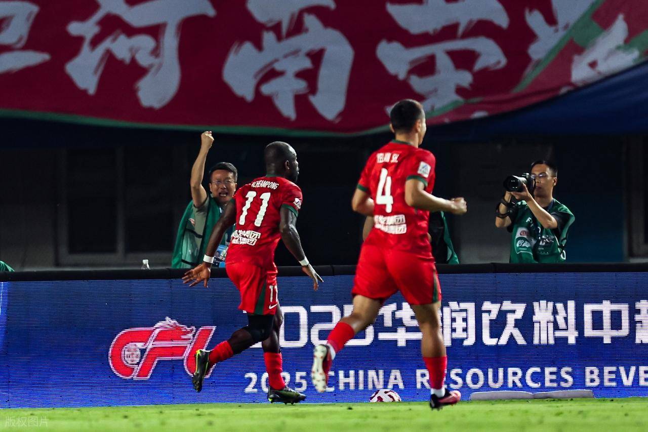 外援表现抢眼,助力球队赢得胜利的简单介绍 外援表现抢眼,助力球队赢得胜利的简单介绍