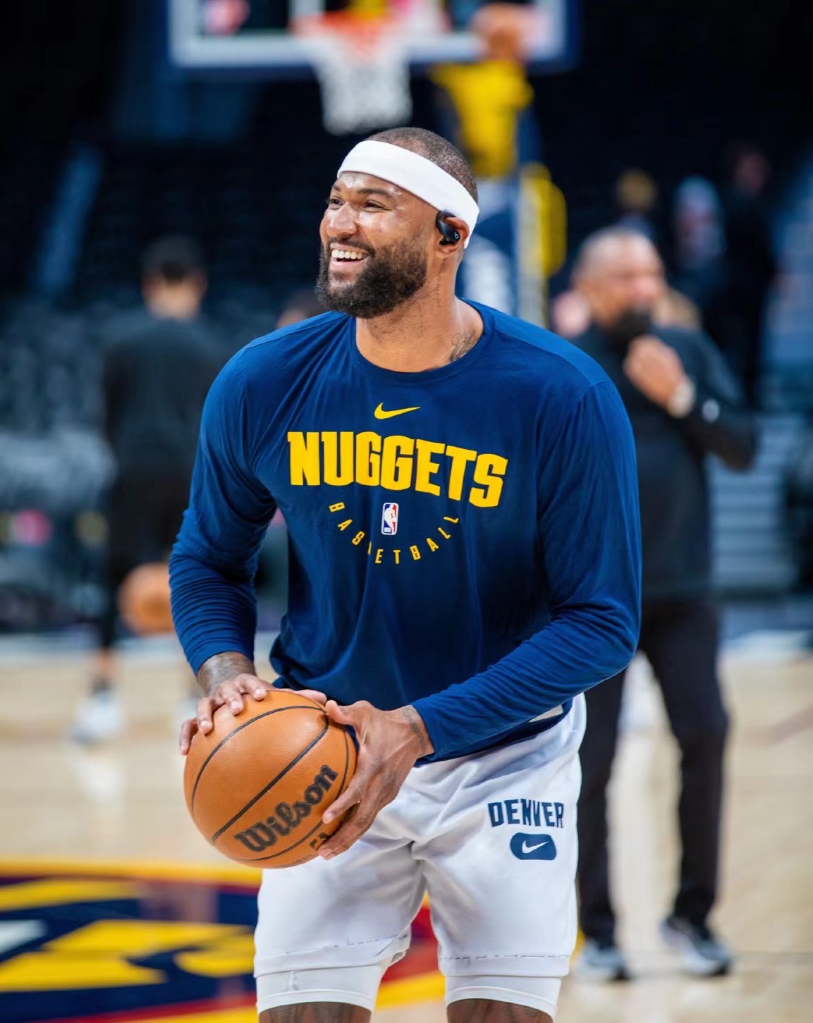 考辛斯重返球场 考辛斯重返球场